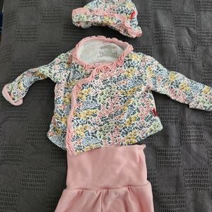 Magnetic Me Newborn Layette